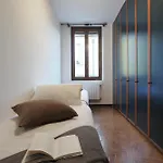 Attico Con Terrazzo Garibaldi - Moscova