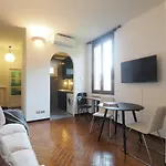 Attico Con Terrazzo Garibaldi - Moscova